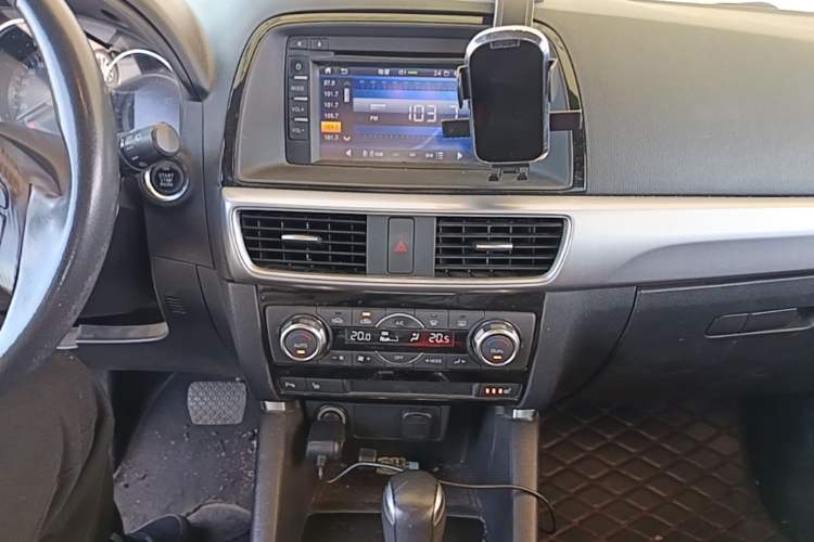 Used Mazda CX-5 2015 2.0L Automatic 4x4 Luxury Edition Audio And AC Panel