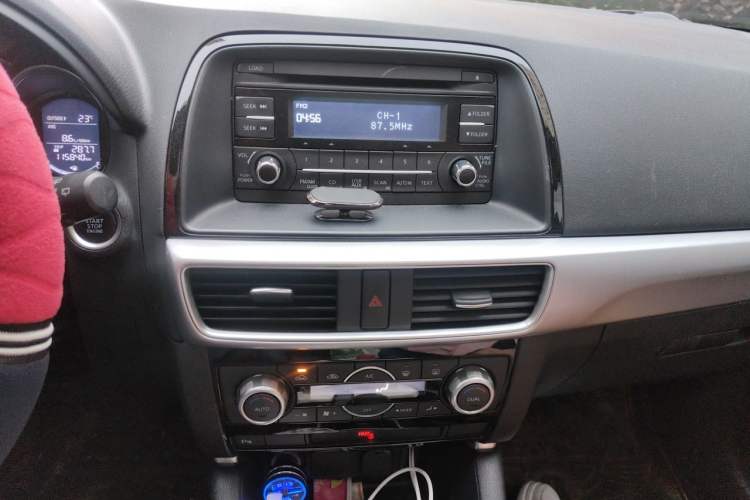 Used Mazda CX-5 2015 2.0L Automatic Two-Wheel Drive Urban Version Audio And AC Panel