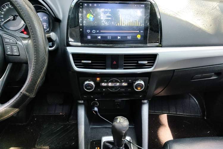 Used Mazda CX-5 2015 2.0L Automatic 4x4 Luxury Edition Audio And AC Panel