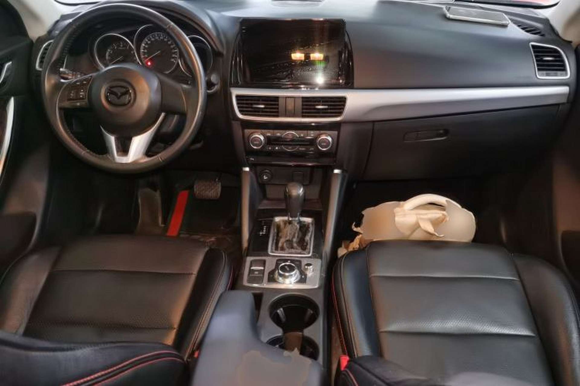 Used Mazda CX-5 2015 2.0L Automatic Two-Wheel Drive Urban Version Center Console