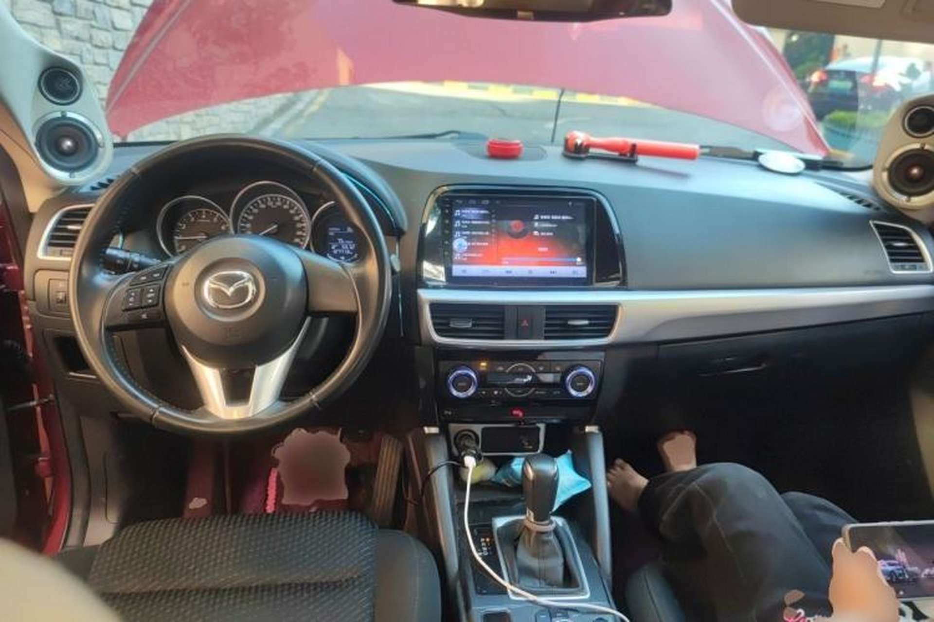 Used Mazda CX-5 2015 2.0L Automatic Two-Wheel Drive Urban Version Center Console