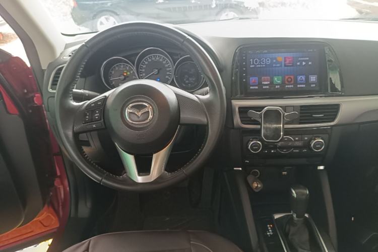 Used Mazda CX-5 2015 2.0L Automatic Two-Wheel Drive Urban Version Center Console