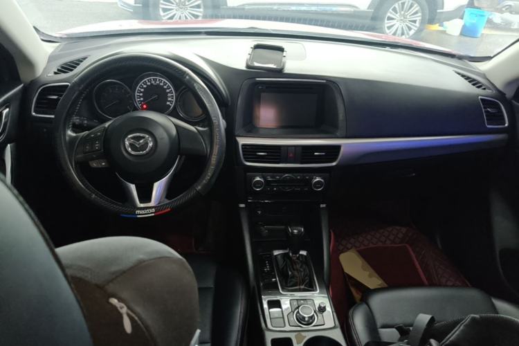 Used Mazda CX-5 2015 2.0L Automatic Two-Wheel Drive Urban Version Center Console