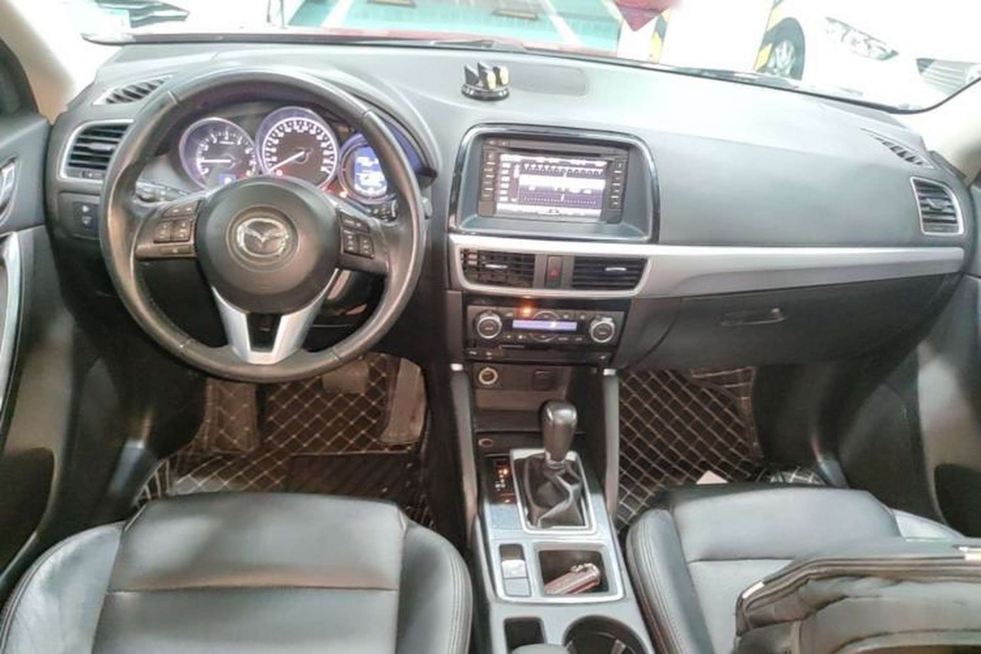 Used Mazda CX-5 2015 2.0L Automatic 4x4 Luxury Edition Center Console