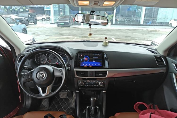 Used Mazda CX-5 2015 2.0L Automatic Two-Wheel Drive Urban Version Center Console