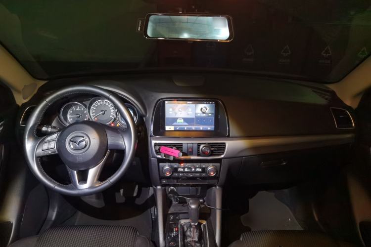 Used Mazda CX-5 2015 2.0L Automatic Two-Wheel Drive Urban Version Center Console