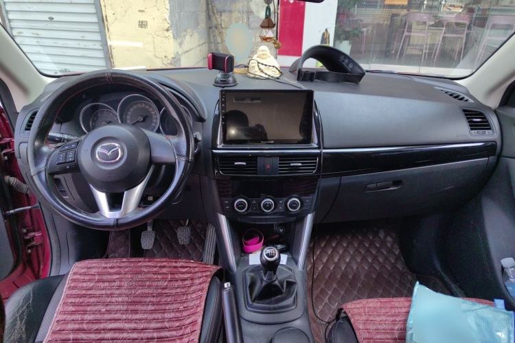 Used Mazda CX-5 2015 2.0L Manual Two-Wheel Drive Comfort Version Center Console