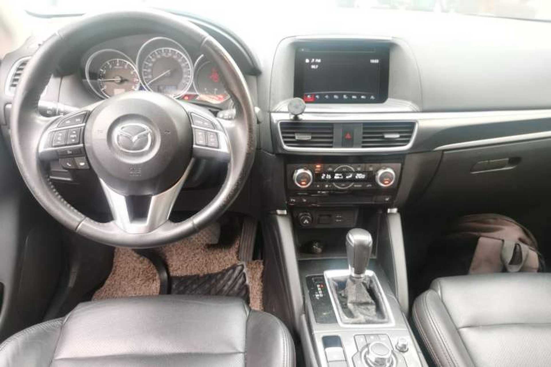 Used Mazda CX-5 2015 2.5L Automatic 4x4 Prestige Edition Center Console