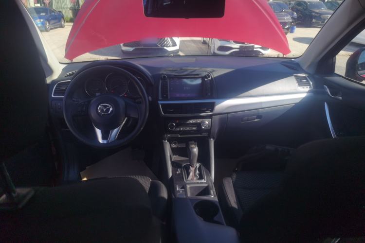 Used Mazda CX-5 2015 2.0L Automatic Two-Wheel Drive Urban Version Center Console