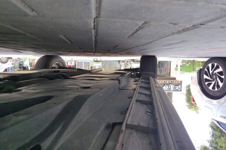 Used Mazda CX-5 2015 2.0L Manual Two-Wheel Drive Comfort Version Chassis Front Right