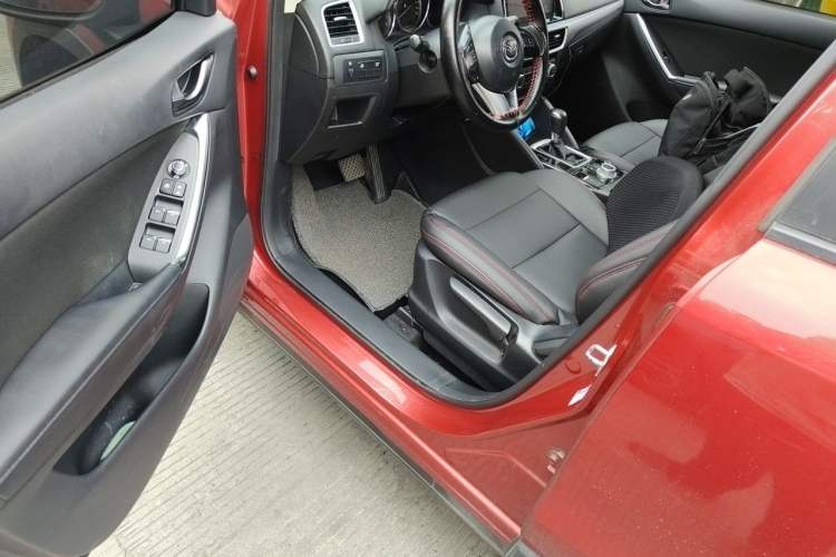 Used Mazda CX-5 2015 2.0L Automatic Two-Wheel Drive Urban Version Driver Seat