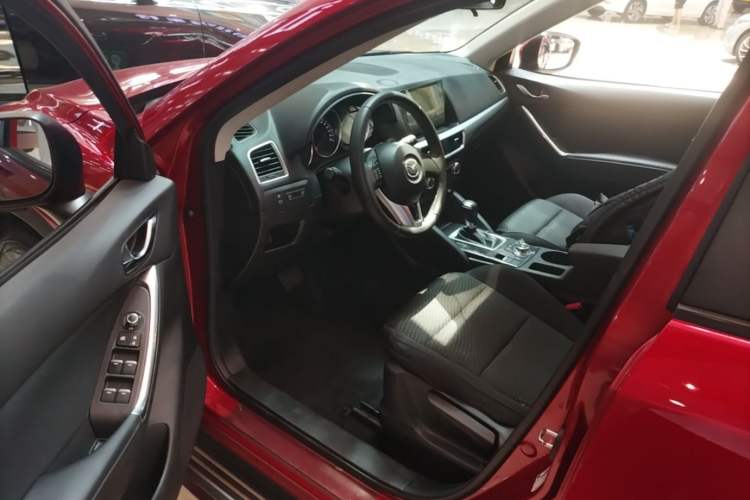 Used Mazda CX-5 2015 2.0L Automatic Two-Wheel Drive Urban Version Driver Seat