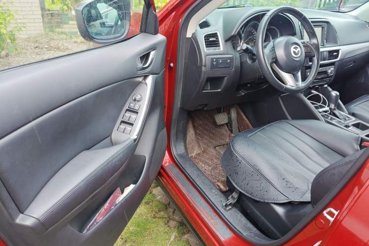 Used Mazda CX-5 2015 2.0L Automatic 4x4 Luxury Edition Driver Seat