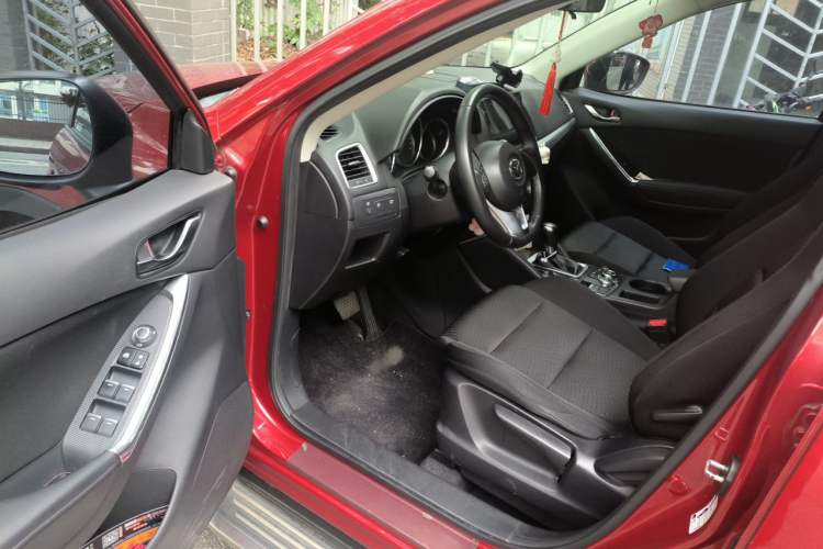 Used Mazda CX-5 2015 2.0L Automatic Two-Wheel Drive Urban Version Driver Seat