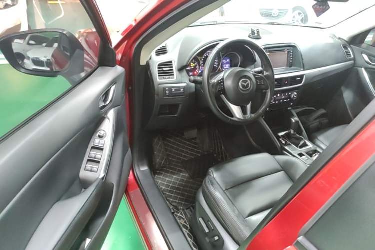Used Mazda CX-5 2015 2.0L Automatic 4x4 Luxury Edition Driver Seat