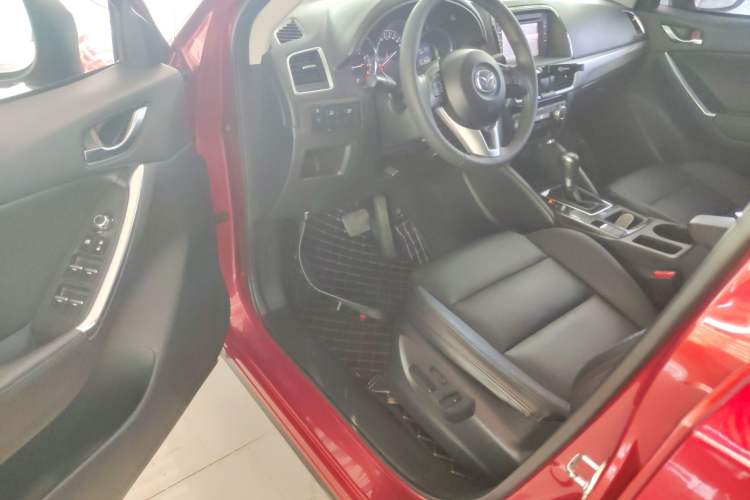 Used Mazda CX-5 2015 2.0L Automatic 4x4 Luxury Edition Driver Seat
