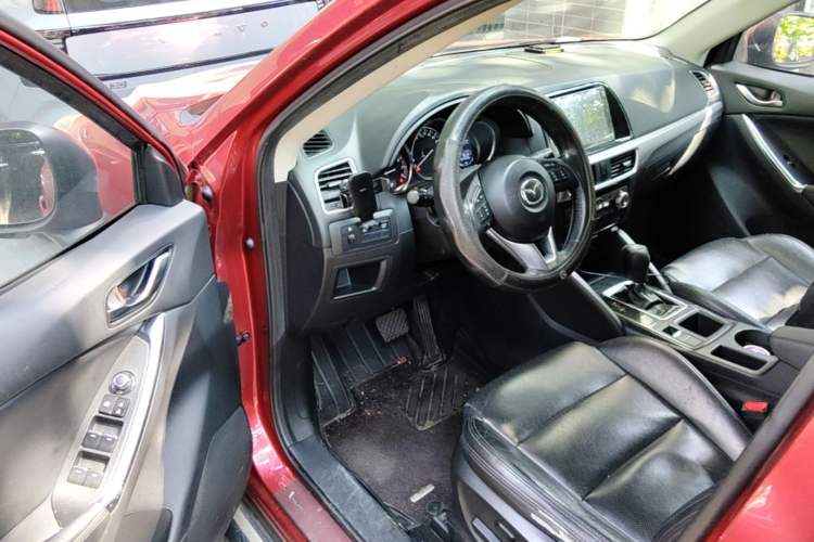 Used Mazda CX-5 2015 2.0L Automatic 4x4 Luxury Edition Driver Seat