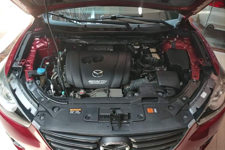 Used Mazda CX-5 2015 2.0L Automatic Two-Wheel Drive Urban Version Engine Bay