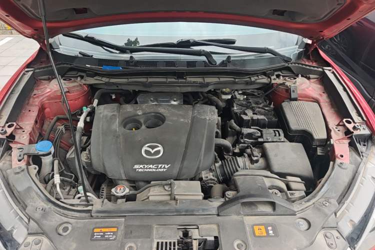 Used Mazda CX-5 2015 2.0L Automatic Two-Wheel Drive Urban Version Engine Bay