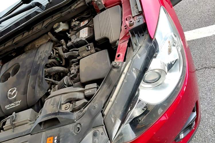 Used Mazda CX-5 2015 2.0L Automatic Two-Wheel Drive Urban Version Engine Bay Left