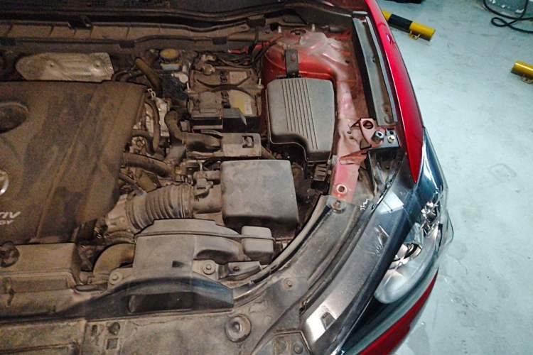 Used Mazda CX-5 2015 2.5L Automatic 4x4 Flagship Model Engine Bay Left