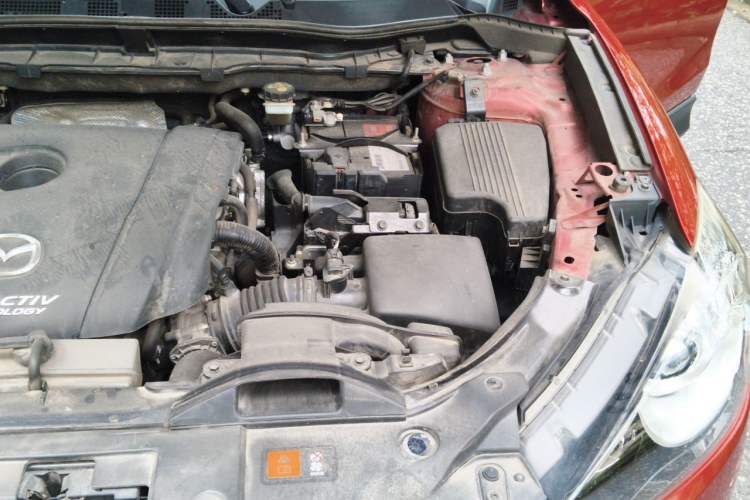 Used Mazda CX-5 2015 2.0L Automatic Two-Wheel Drive Urban Version Engine Bay Left