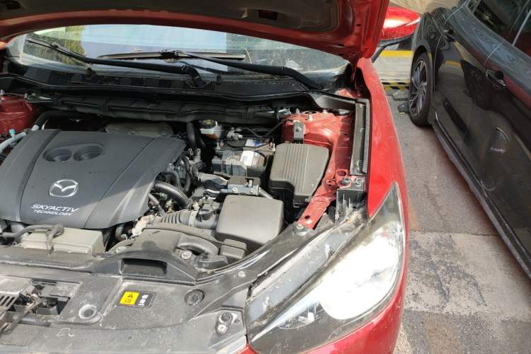 Used Mazda CX-5 2015 2.0L Automatic Two-Wheel Drive Urban Version Engine Bay Left