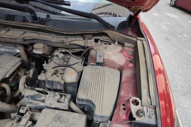 Used Mazda CX-5 2015 2.0L Automatic Two-Wheel Drive Urban Version Engine Bay Left