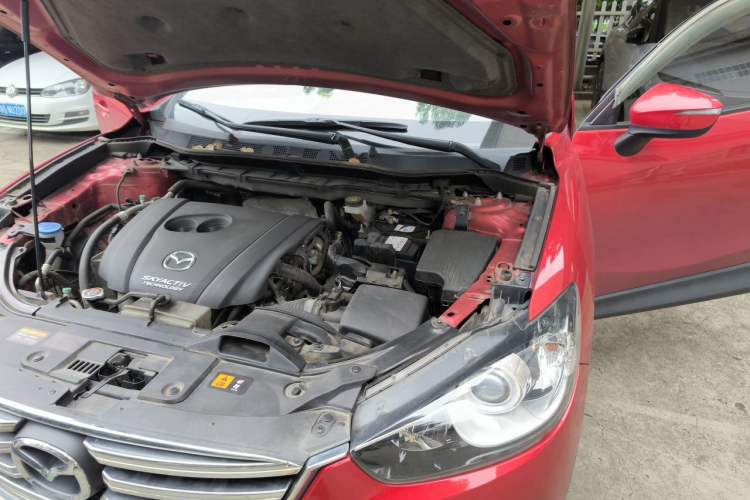 Used Mazda CX-5 2015 2.0L Automatic Two-Wheel Drive Urban Version Engine Bay Left