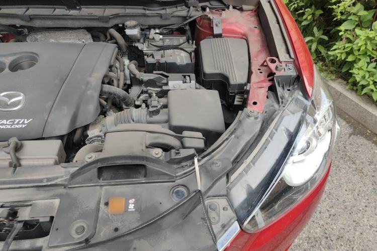 Used Mazda CX-5 2015 2.0L Automatic Two-Wheel Drive Urban Version Engine Bay Left