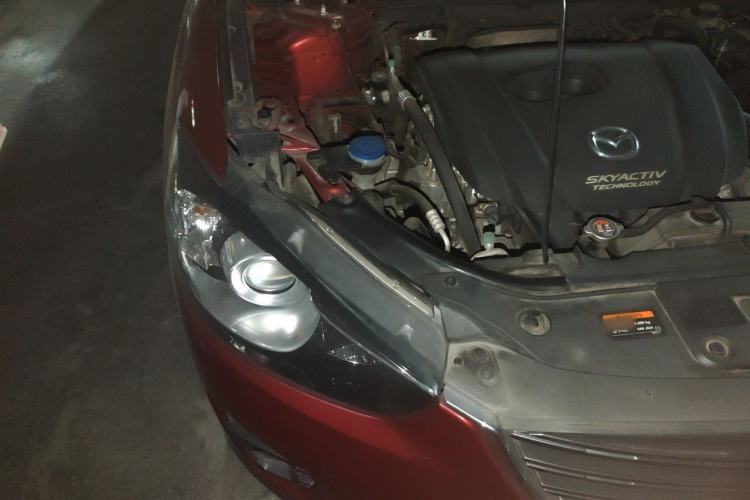 Used Mazda CX-5 2015 2.0L Automatic Two-Wheel Drive Urban Version Engine Bay Right