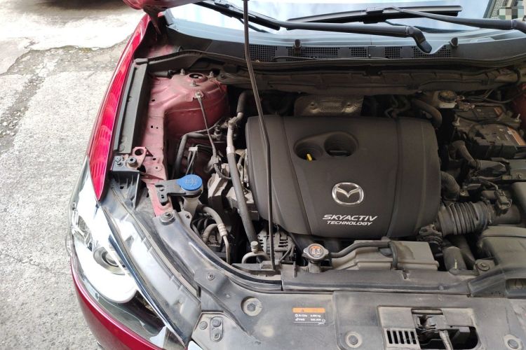 Used Mazda CX-5 2015 2.0L Automatic Two-Wheel Drive Urban Version Engine Bay Right