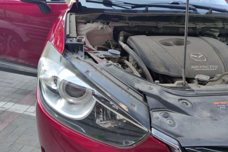 Used Mazda CX-5 2015 2.0L Manual Two-Wheel Drive Comfort Version Engine Bay Right