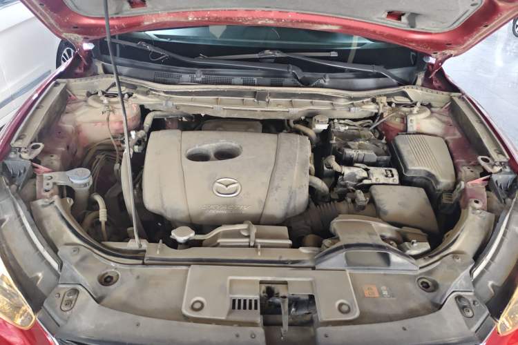 Used Mazda CX-5 2015 2.0L Automatic Two-Wheel Drive Urban Version Engine Bay