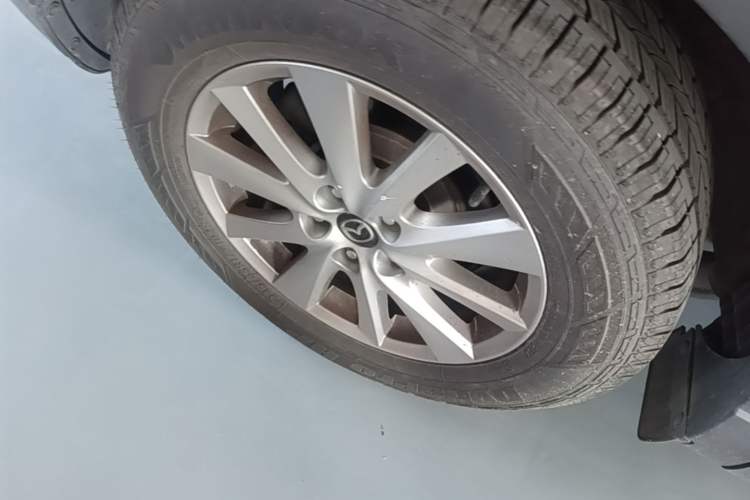 Used Mazda CX-5 2015 2.0L Automatic Two-Wheel Drive Urban Version Exterior 5