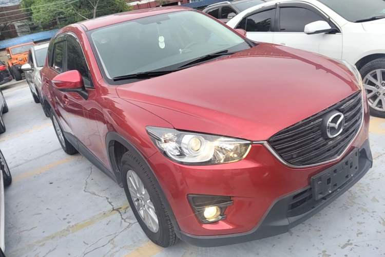 Used Mazda CX-5 2015 2.0L Automatic Two-Wheel Drive Urban Version Front Right 45 Deg