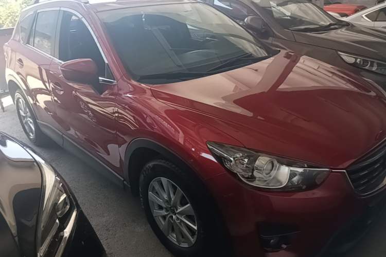 Used Mazda CX-5 2015 2.0L Automatic Two-Wheel Drive Urban Version Front Right 45 Deg