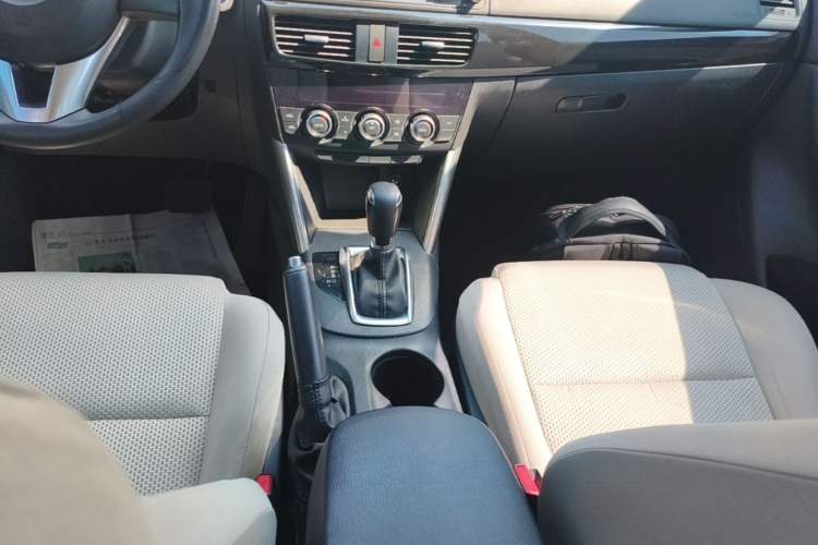 Used Mazda CX-5 2015 2.0L Automatic 2WD Comfort Edition Gear Lever