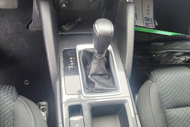 Used Mazda CX-5 2015 2.0L Automatic Two-Wheel Drive Urban Version Gear Lever