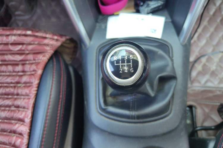Used Mazda CX-5 2015 2.0L Manual Two-Wheel Drive Comfort Version Gear Lever