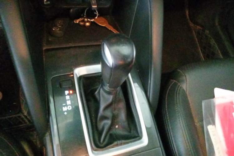 Used Mazda CX-5 2015 2.5L Automatic 4x4 Flagship Model Gear Lever