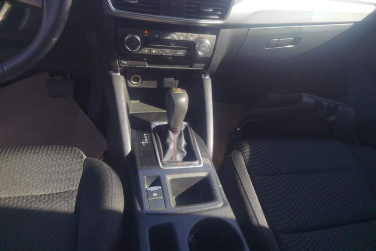 Used Mazda CX-5 2015 2.0L Automatic Two-Wheel Drive Urban Version Gear Lever