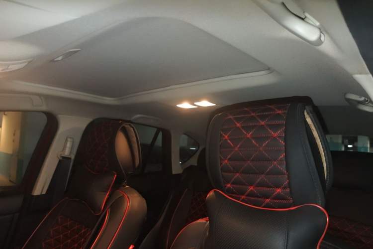 Used Mazda CX-5 2015 2.0L Automatic Two-Wheel Drive Urban Version Headliner