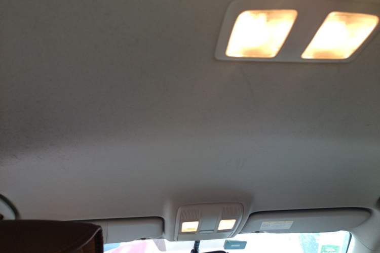 Used Mazda CX-5 2015 2.0L Manual Two-Wheel Drive Comfort Version Headliner