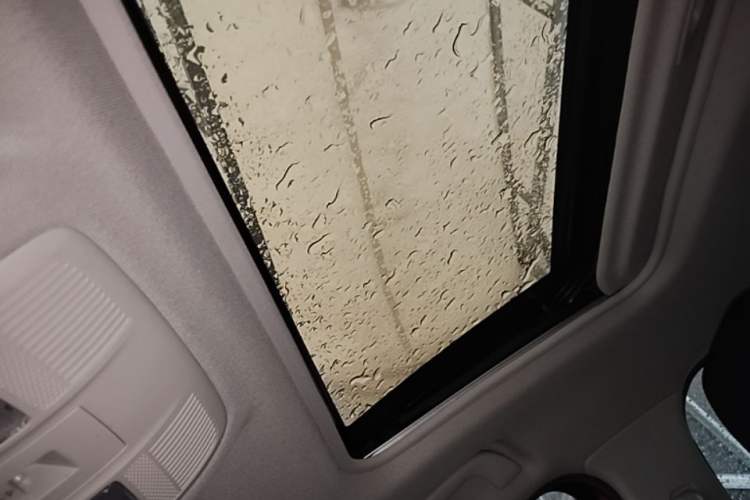 Used Mazda CX-5 2015 2.0L Automatic Two-Wheel Drive Urban Version Headliner