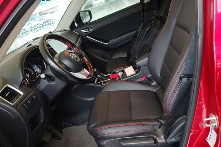 Used Mazda CX-5 2015 2.0L Automatic Two-Wheel Drive Urban Version Left Front Seat