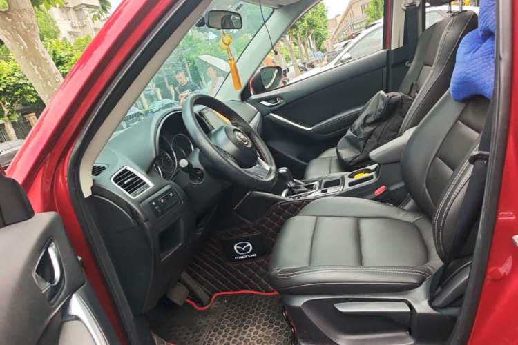 Used Mazda CX-5 2015 2.0L Automatic Two-Wheel Drive Urban Version Left Front Seat
