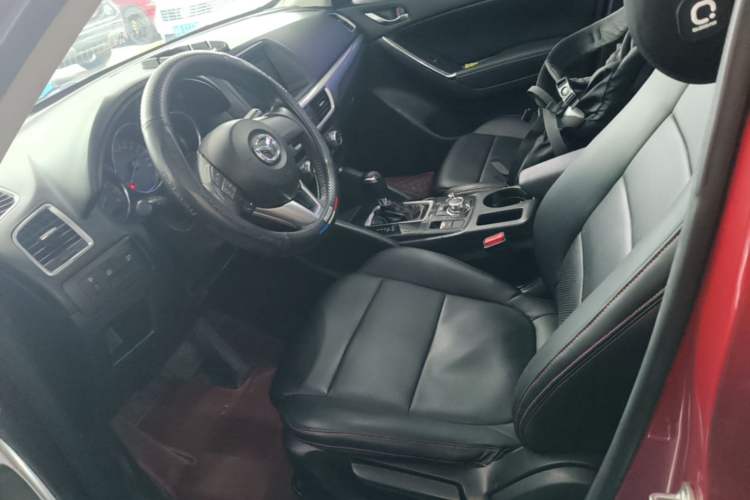 Used Mazda CX-5 2015 2.0L Automatic Two-Wheel Drive Urban Version Left Front Seat