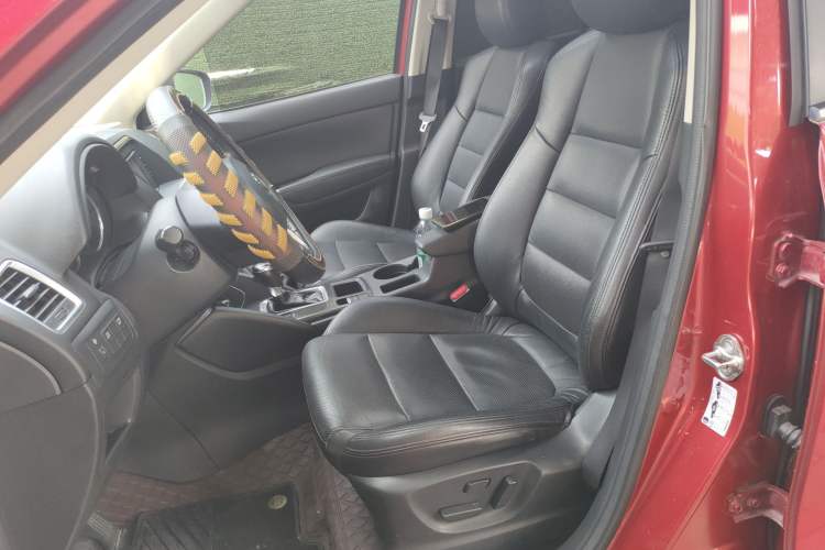 Used Mazda CX-5 2015 2.0L Automatic 4x4 Luxury Edition Left Front Seat