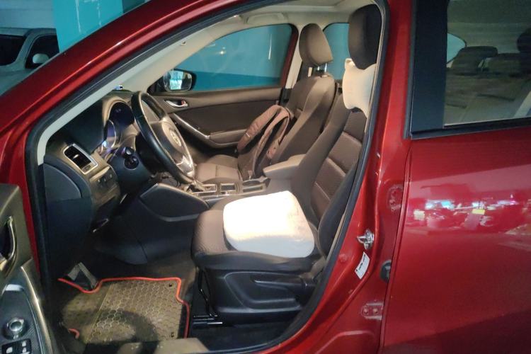 Used Mazda CX-5 2015 2.0L Automatic Two-Wheel Drive Urban Version Left Front Seat